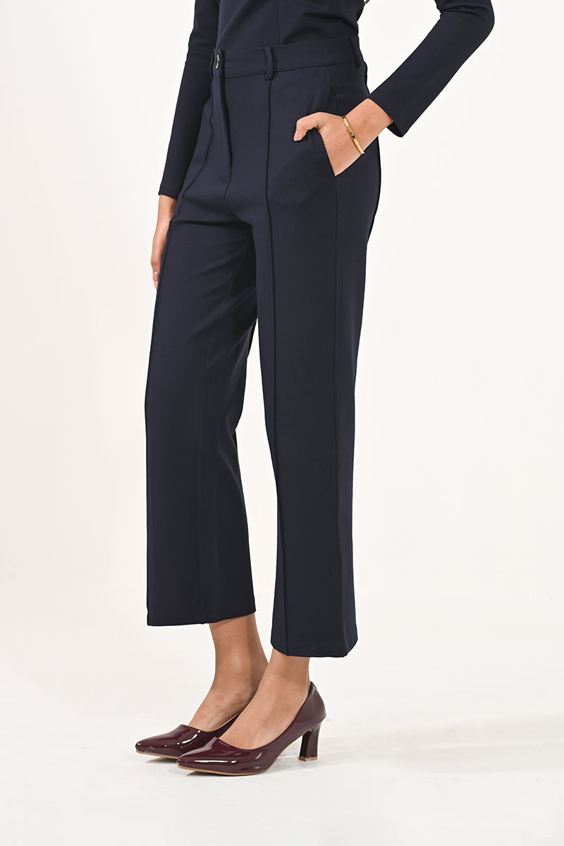 Tapered pintuck pants