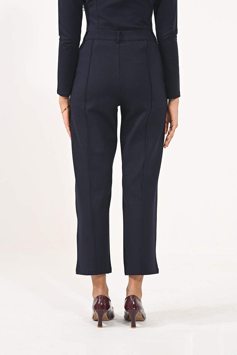 Tapered pintuck pants