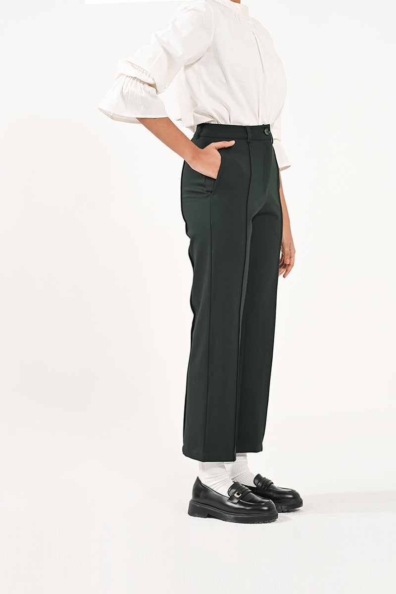 Tapered pintuck pants