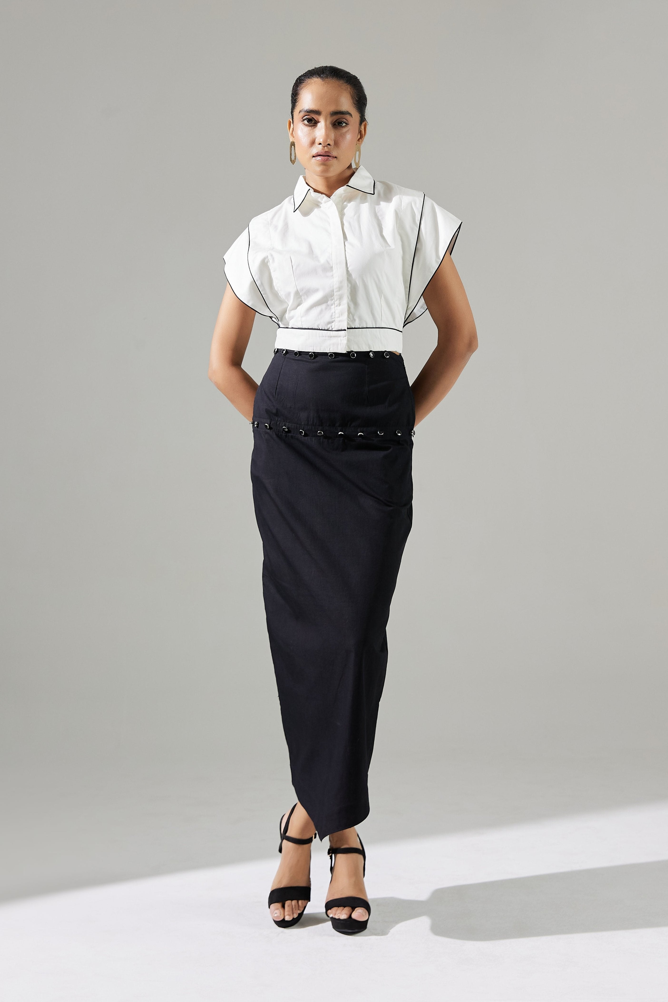 Button Embellished Pencil Skirt