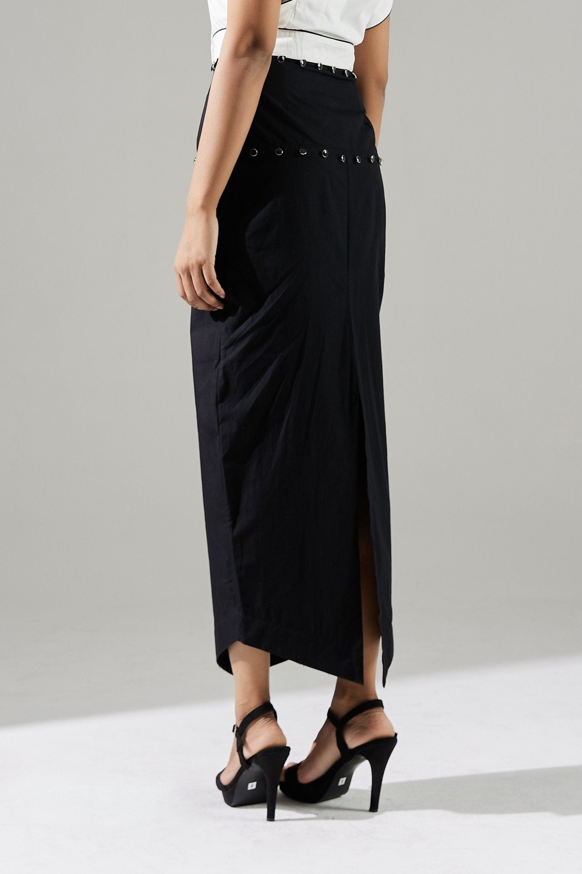 Button Embellished Pencil Skirt