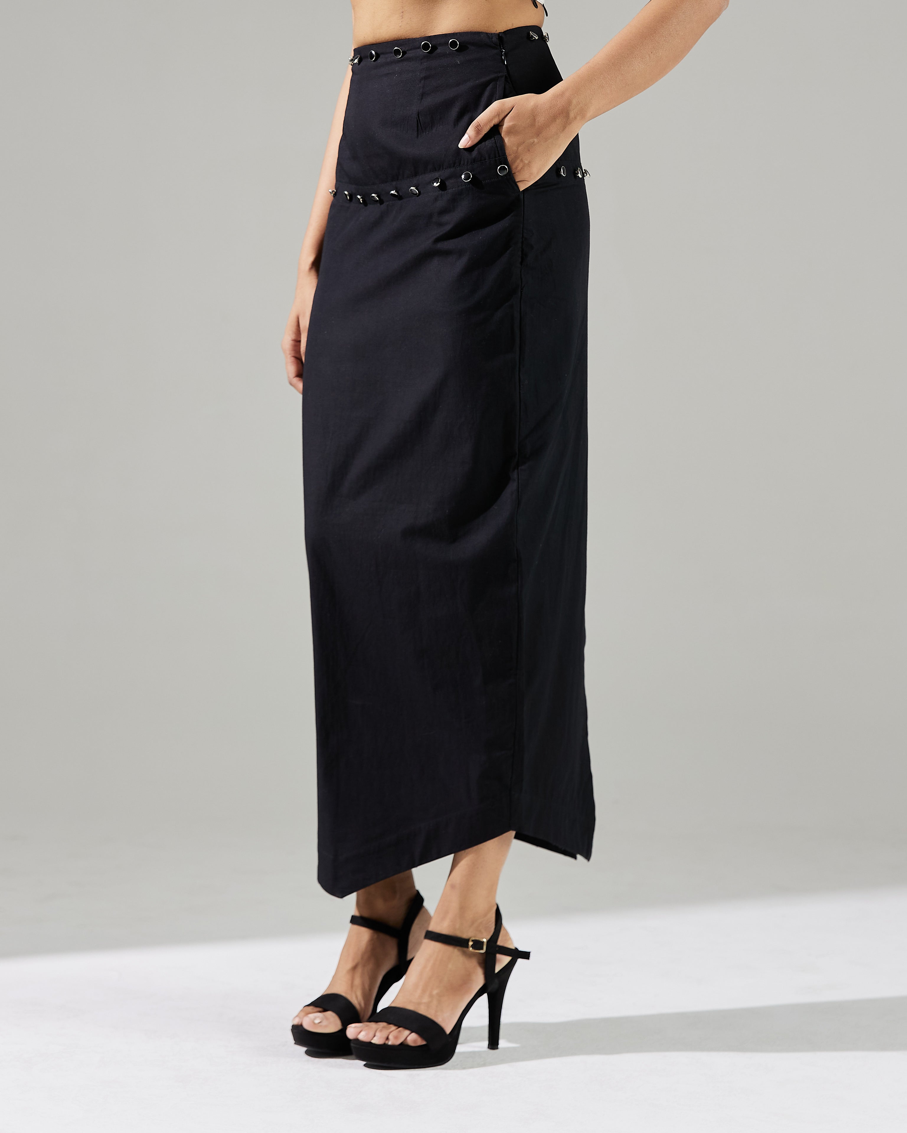 Button Embellished Pencil Skirt