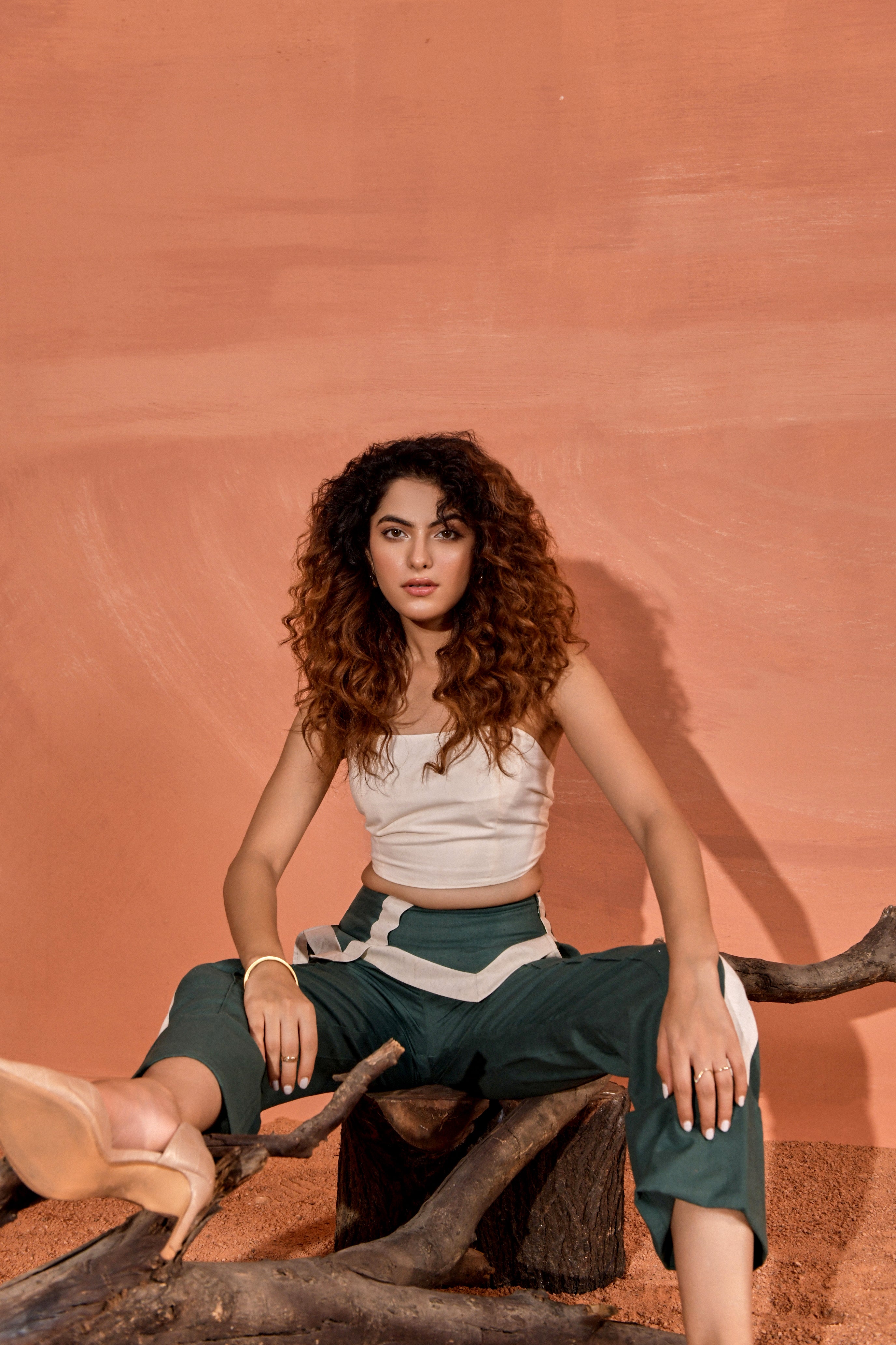 Oliver Mid-Rise Straight Pants