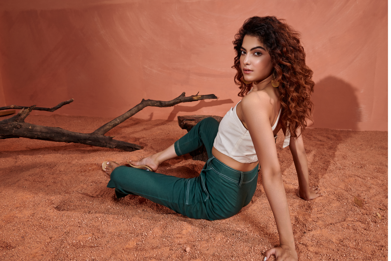 Stella Mid-Rise Tapered Pants