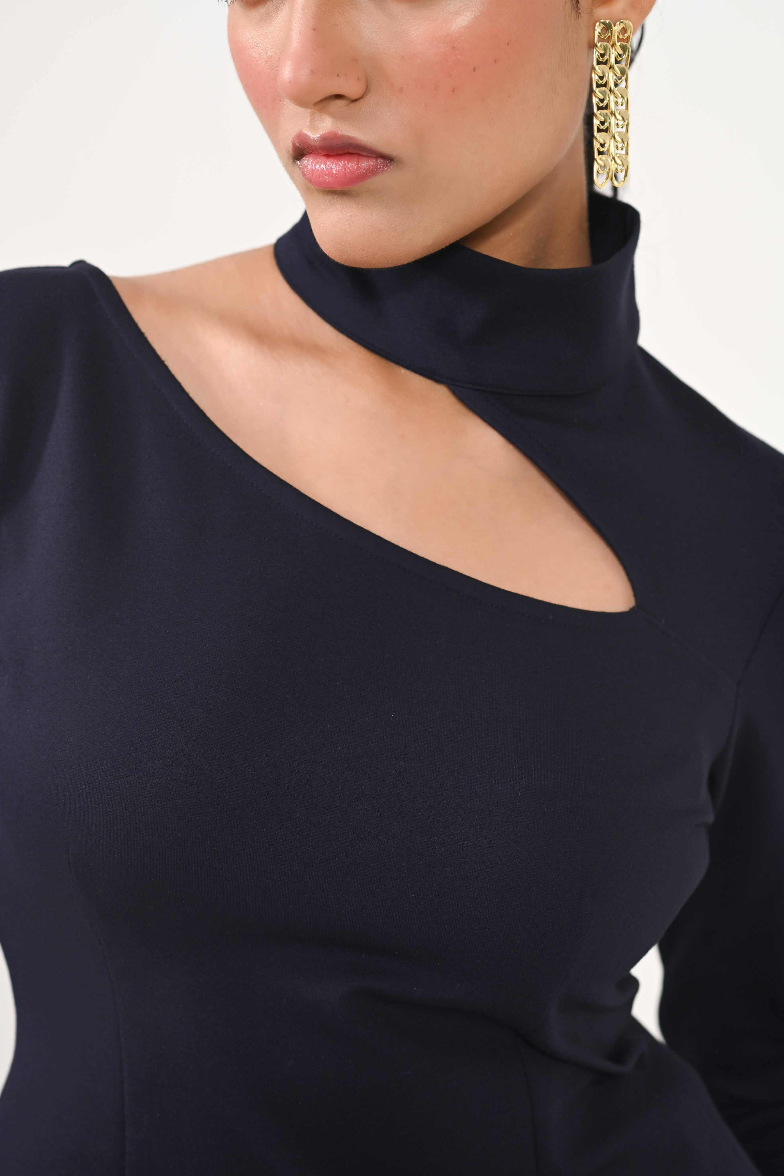 Shoulder cut-out top