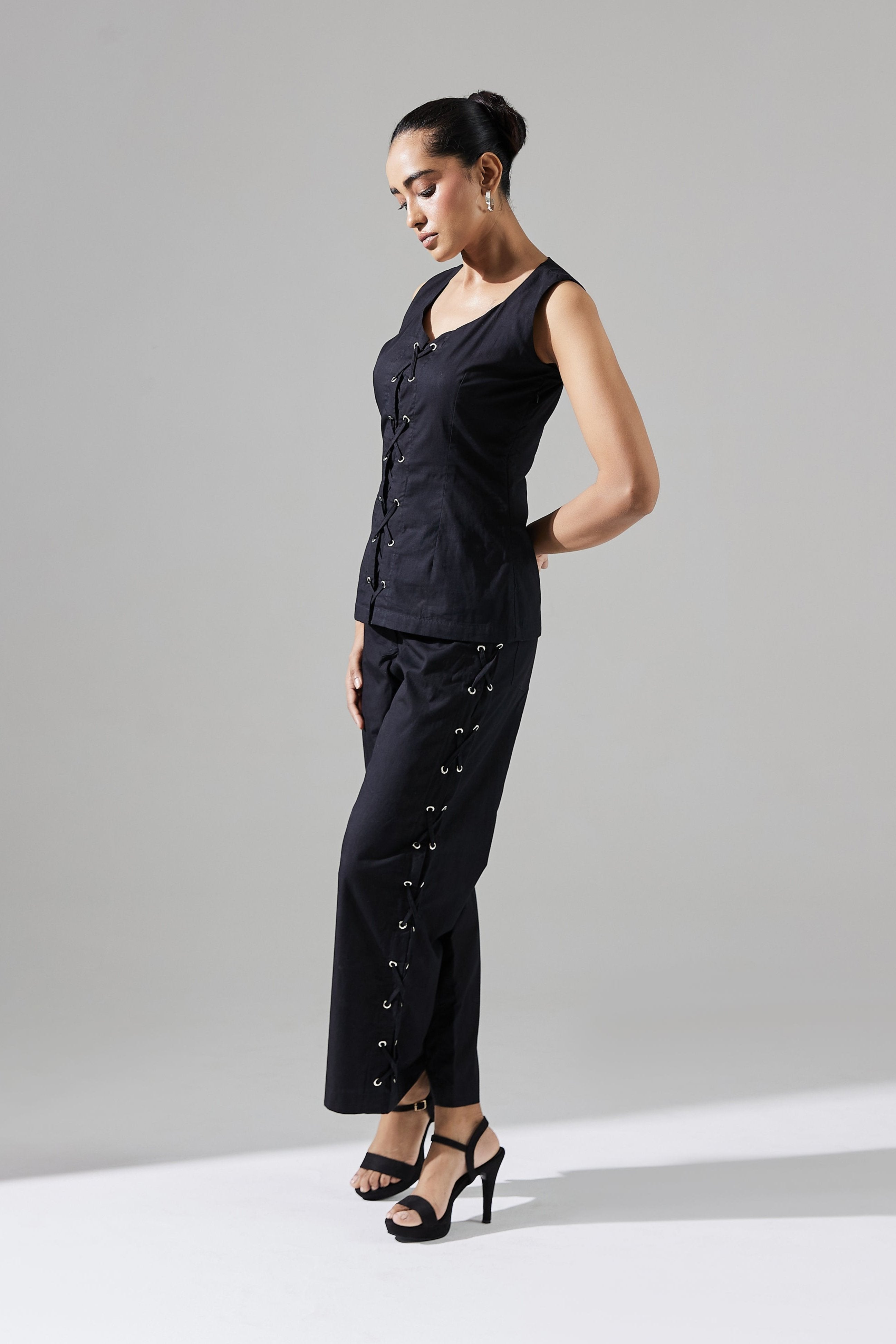 CROSS TIE LACE UP EYELET PANTS